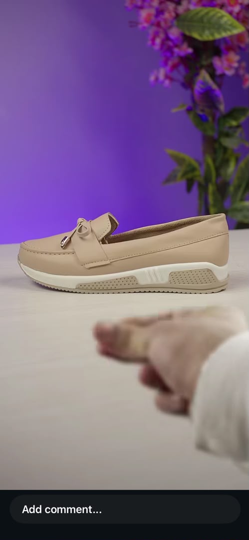 ActoStore loafer in beige, side profile
